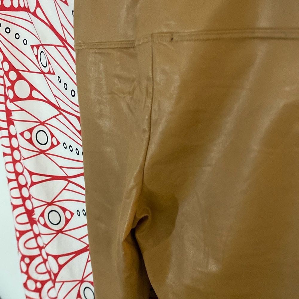 Tan Tights - Picture 4 of 5